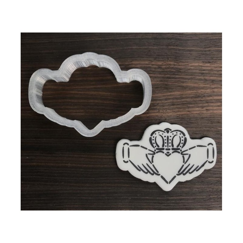 Cortador claddagh - 9,55 cm x 6,27 cm - Cookie Countess