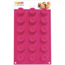 Silicone cake pan - 18 fluted - ScrapCooking