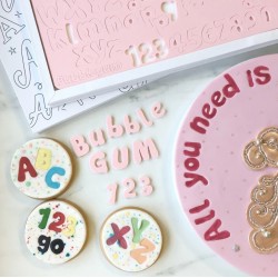 Set completo estampadora letra mayúscula, minúscula, número & símbolo - Bubblegum - Sweet Stamp Amycakes