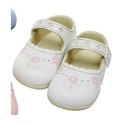 pair of shoes for baby girl...