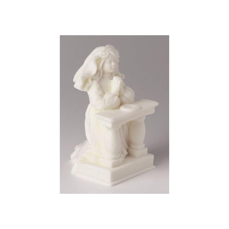 Figurine - kneeling communion girl - 102 mm - Culpitt