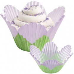 Papierformen für Cupcake lila Blütenblatt  - 24St. - 5cm Ø - Wilton
