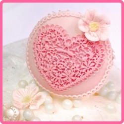 Lace Heart Topper