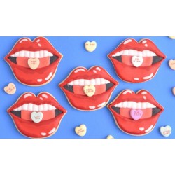 Cookie cutter lips  - 4 1/8" - Ann Clark