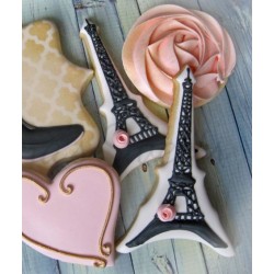 Cookie cutter Eiffel tower - 4 3/4" - Ann Clark