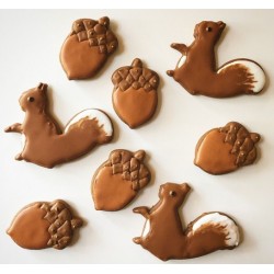Cookie cutter squirrel - 3 1/2" - Ann Clark