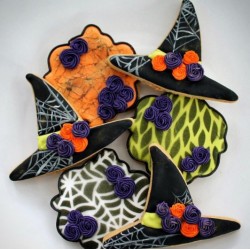 Cookie cutter witch's hat - 3 3/4" - Ann Clark