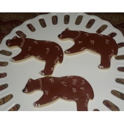 Cookie cutter grizzly bear - 5 1/4"  - Ann Clark