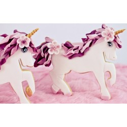 Cookie cutter unicorn - 4 1/2" - Ann Clark