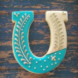 Cookie cutter horseshoe  -  3 3/4" x 4" - Ann Clark