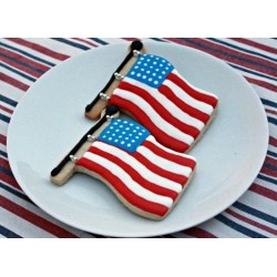Cookie cutter flag  -  4 3/8" - Ann Clark